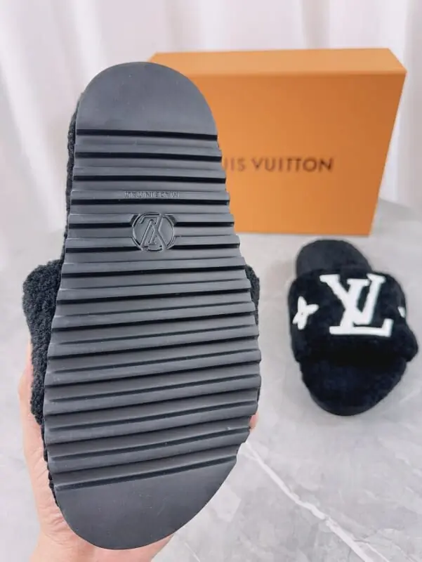 louis vuitton chaussons pour femme s_12453774